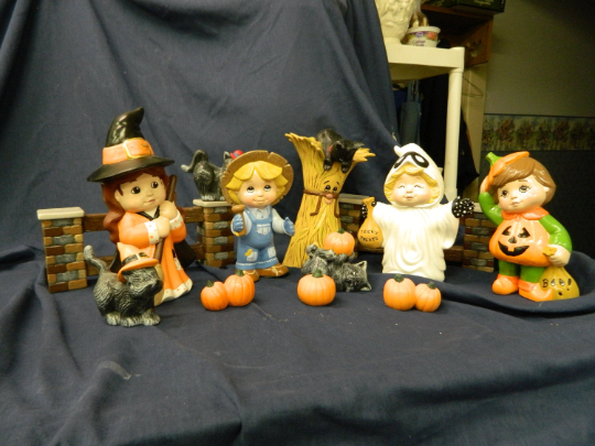 Dona's Sweet-Tot Trick or Treat Set